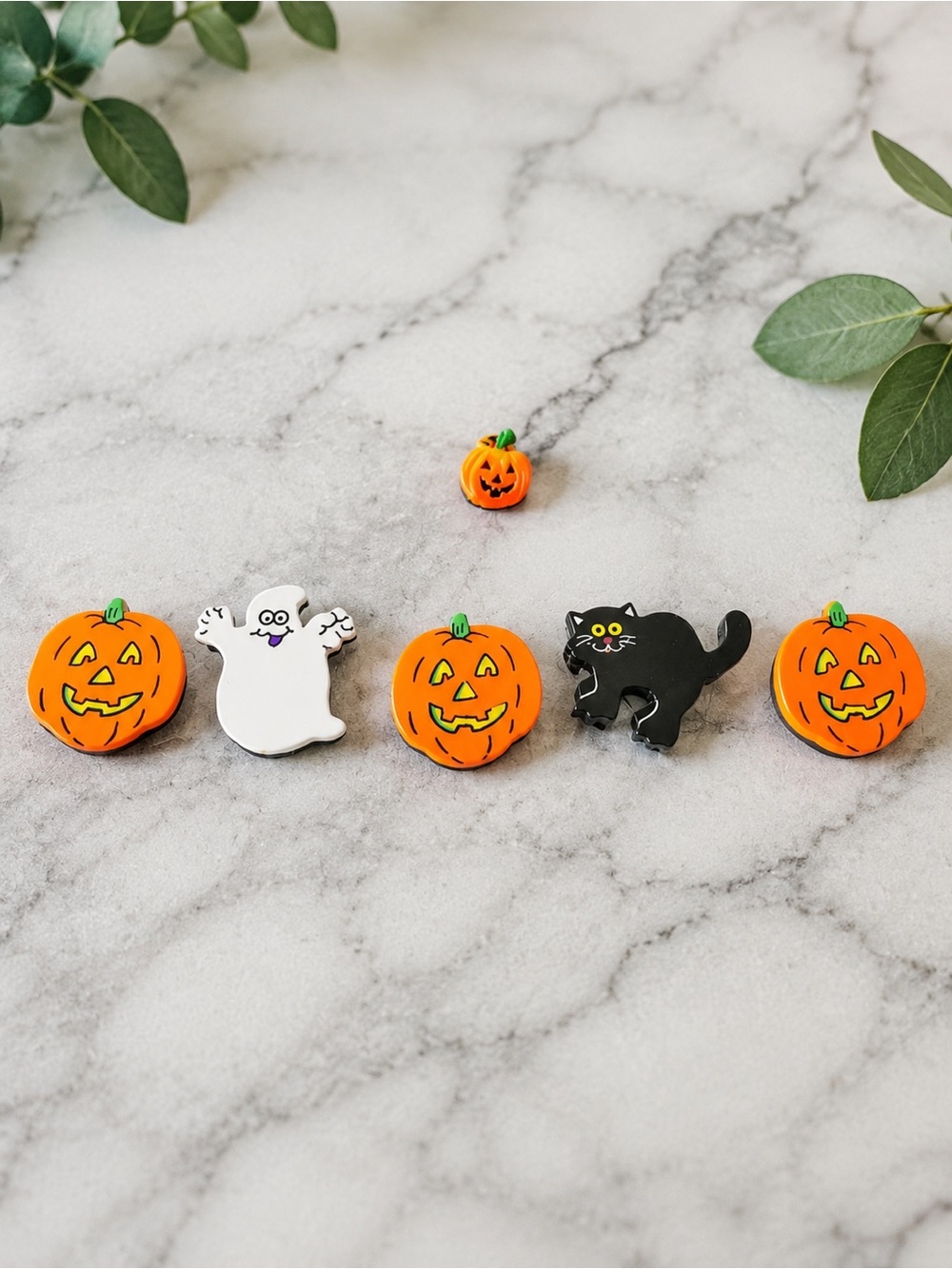 Vintage Halloween Button Covers Set Pumpkin Ghost Black Cat and Enamel Pin - Picture 6 of 12